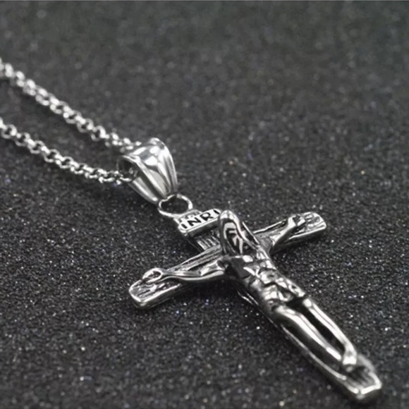 Jesus Cross Silver Necklace - Picture 3 of 6